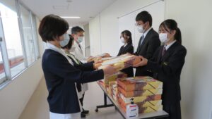 【贈呈セレモニー】感謝の気持ちをお伝えしました